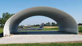 China Breite Spannen-Stahlkonstruktions-Flugzeug-Hangar-Gebäude bedeckten Dach-Platte fournisseur
