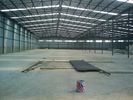 China Asphaltieren Sie Vor-ausgeführte errichtende Herstellung mit Stahlplatten-Wand-Dach usine