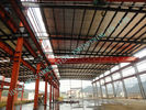China Vor ausgeführte 95 x 150 industrielle Stahlgebäude, die Standards des Projekt-ASTM gewinnen usine